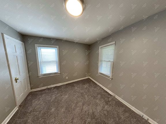 4th image of 4476 Parkton Dr