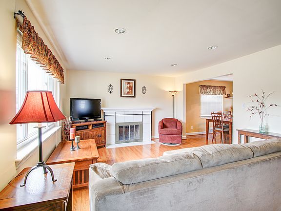 Welcoming entrance way