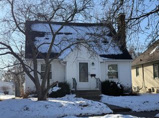 2132 Winnebago St, La Crosse, WI 54601