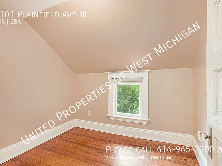 3101 Plainfield Ave NE — Photo 10