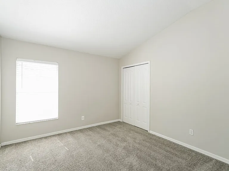 633 Straw Lake Dr — Photo 14