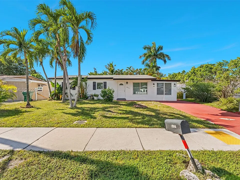 4917 SW 43rd Ter #B
