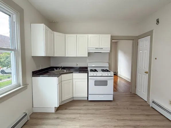 60-62 School St / Rosario Properties, LLC, 60-62 School St #60A1, Hartford, CT 06106