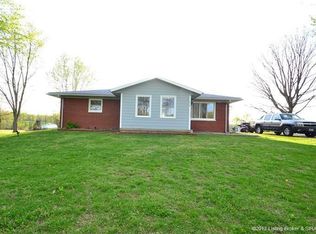 650 W West End Rd, Pekin, IN 47165