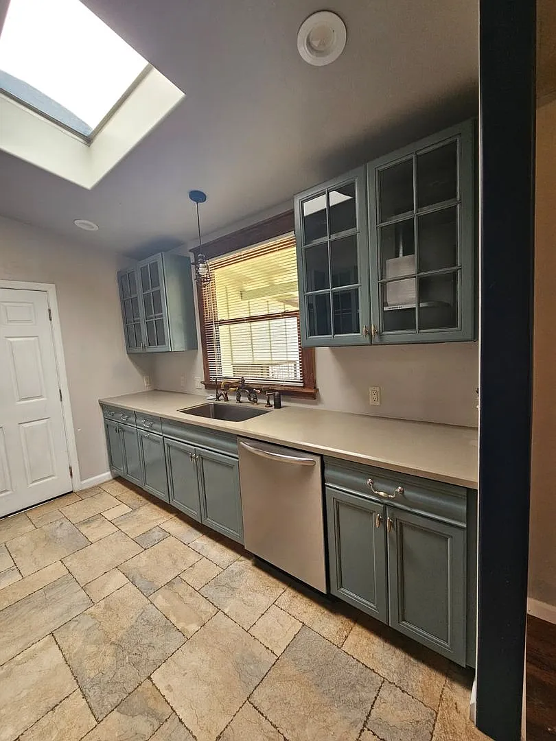 352 Bonito Avenue — Photo 1