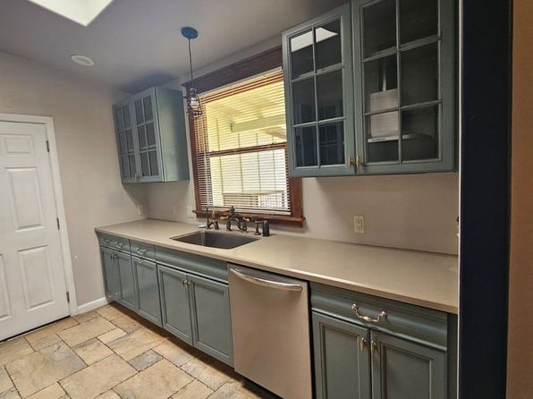 352 Bonito Ave #1