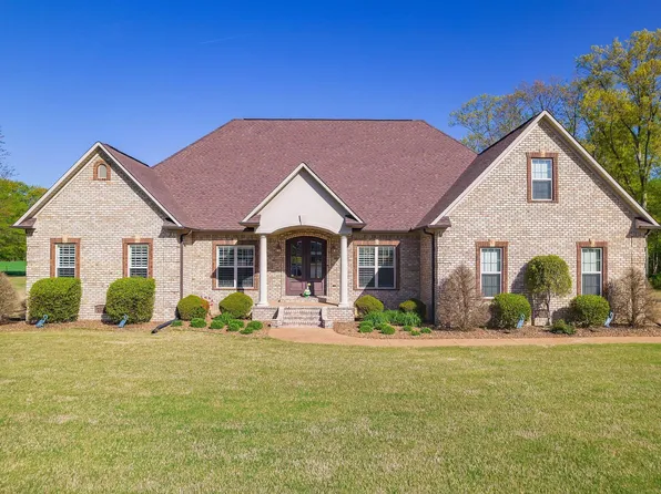 16 Nelson Cv, Milan, TN 38358