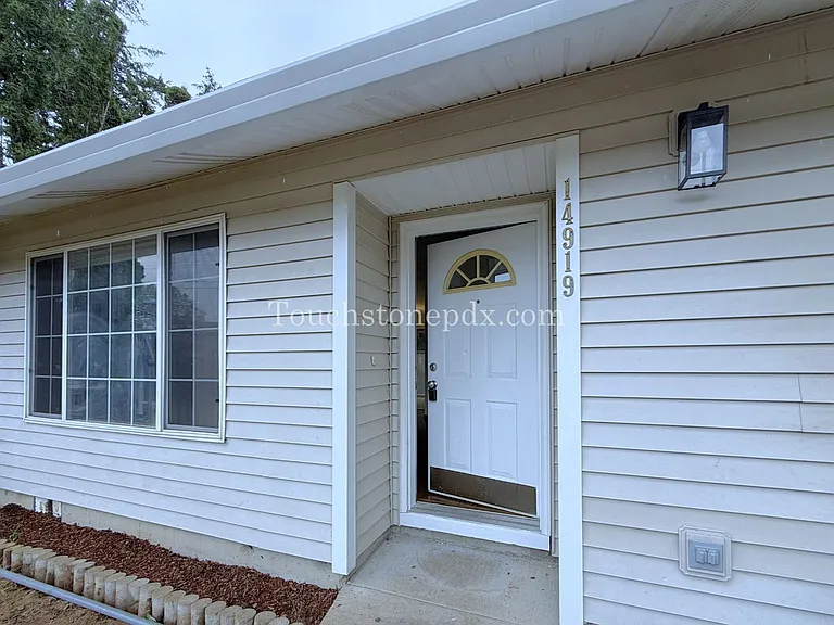 14919 SE Powell Blvd — Photo 2