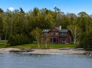 932 Cottage Rd, Ellison Bay, WI 54210