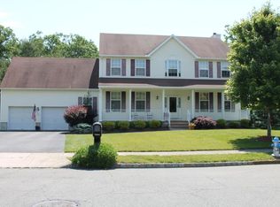 13 Cortelyou Rd, Jackson, NJ 08527