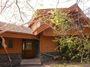 1610 Blackhawk Lake Pl, Eagan, MN 55122