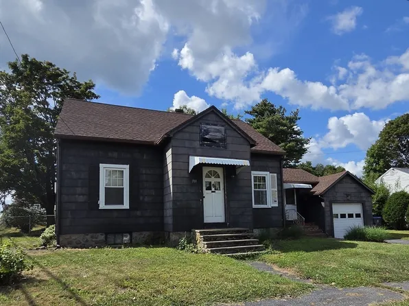 211 Lowell St, Methuen, MA 01844