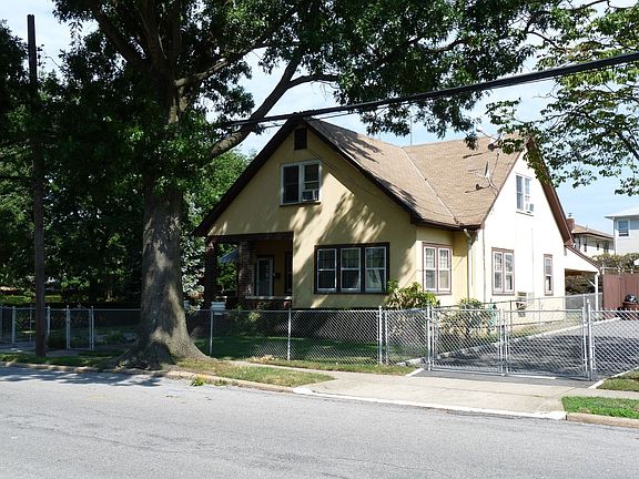 2nd image of 41 Lafayette Ave