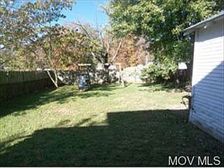 3rd image of 1108 Edwin St