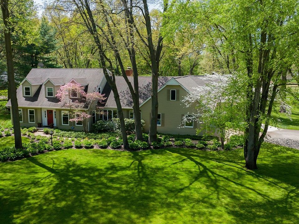 1st image of 26690 Pleasant Pl