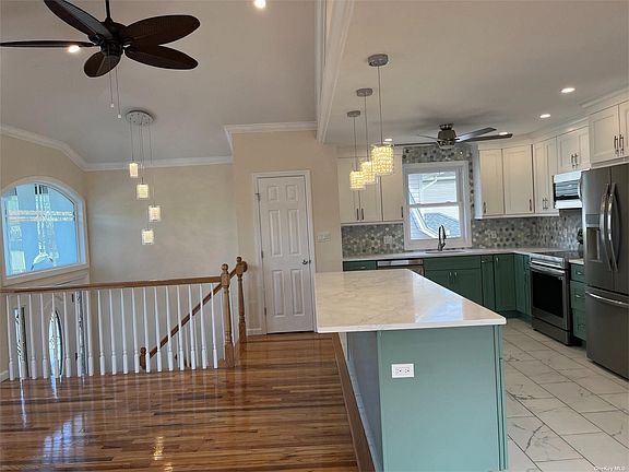 3rd image of 2396 Orange St