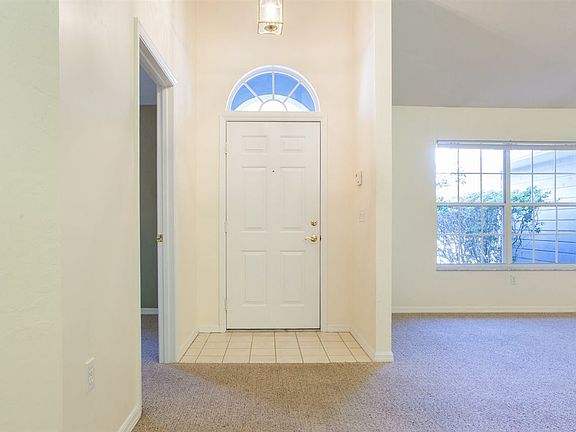 4th image of 6537 NW 36th Ter