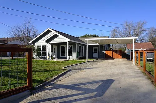 1415 Semlinger Rd Photo 1