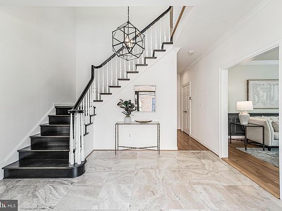 5th image of 1605 Aerie Ln