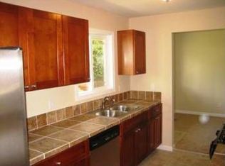 17928 SW Royal Ct, Lake Oswego, OR 97035