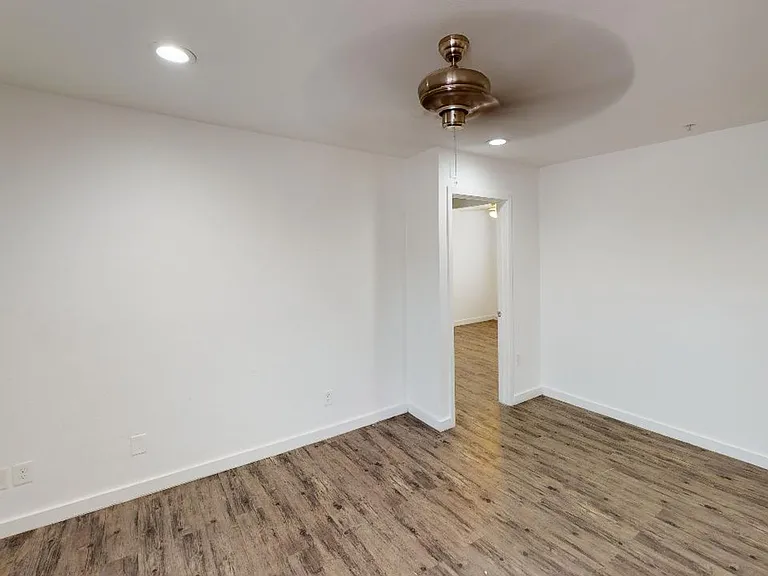 5404 Reiger Ave — Photo 10