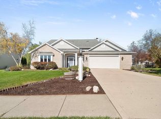 14522 E Walnut Run, Fort Wayne, IN 46814
