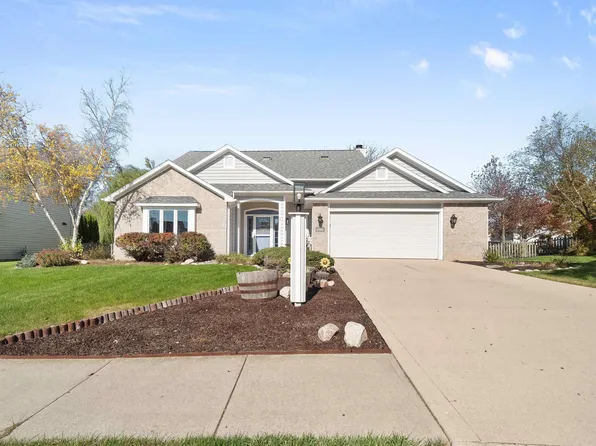 14522 E Walnut Run, Fort Wayne, IN 46814