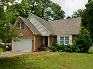 1225 Dovershire Pl, High Point, NC 27262