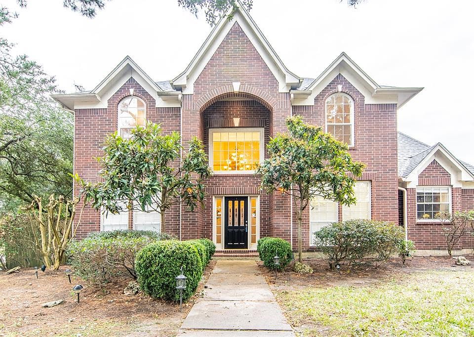 1st image of 2214 Fairwater Park Dr