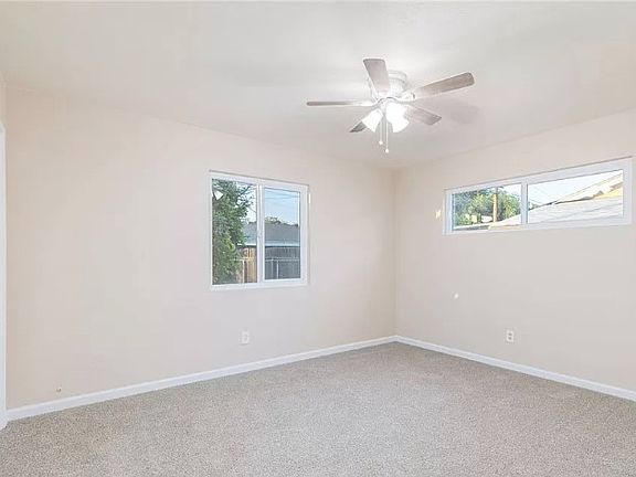 3rd image of 40622 Revere Ave