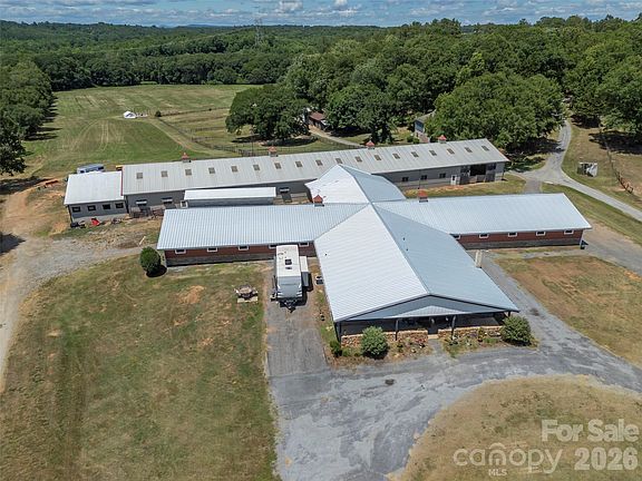 3rd image of 151 Joanda Farm Rd