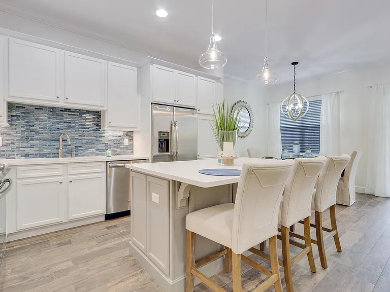 114 Ocean Breeze Dr — Photo 12