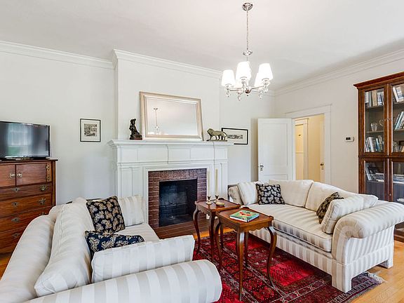 5th image of 1404 Wilmington Ave #A