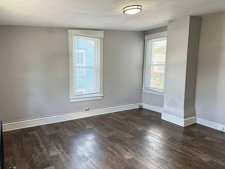 2146 Main St — Photo 22