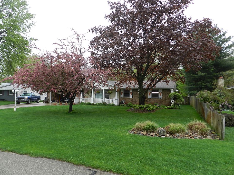 1st image of 143 159th Ave