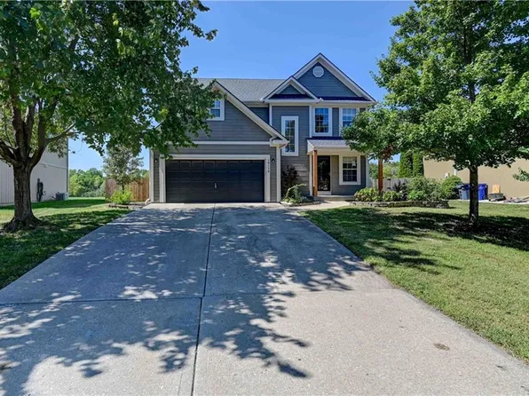16178 S Curtis St, Olathe, KS 66062