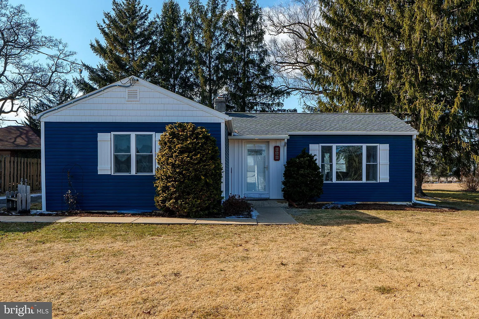 650 Park Hill Dr photo 1