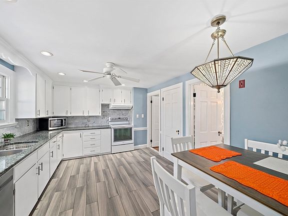 4th image of 20 Dunbar St