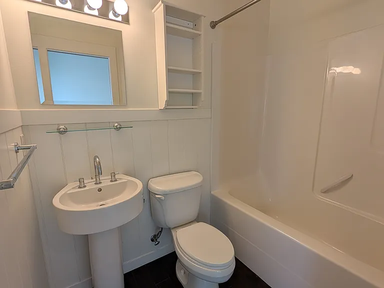 515 G St #1-223 — Photo 16