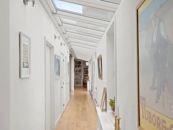 2166 Broadway image 4 of 13