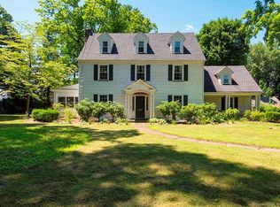 37 Ridge Rd, Danbury, CT 06810