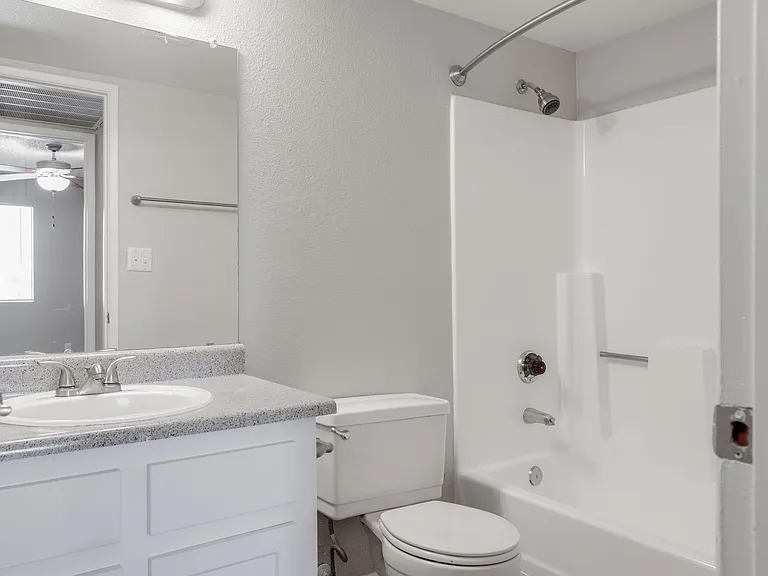 Ponderosa Ranch Apartments — Photo 7