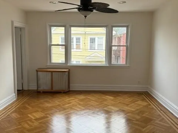 30 Newark Bay Ct Floor 2, Bayonne, NJ 07002