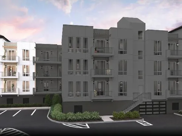 202 Deal Lake Drive #U-106, Asbury Park, NJ 07712