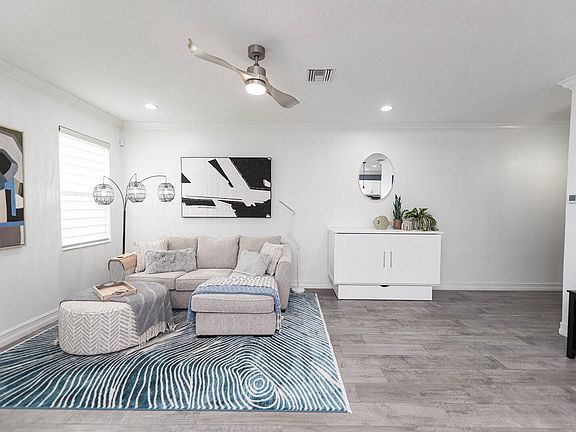 5th image of 1480 Isabella Dr Unit 102