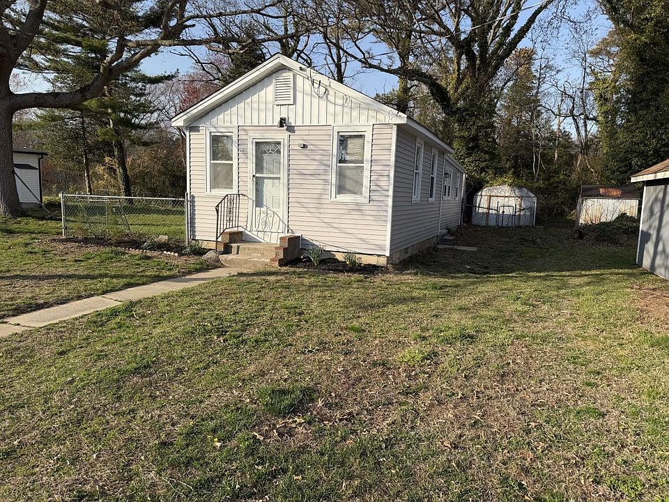 1st image of 345 E Miami Ave