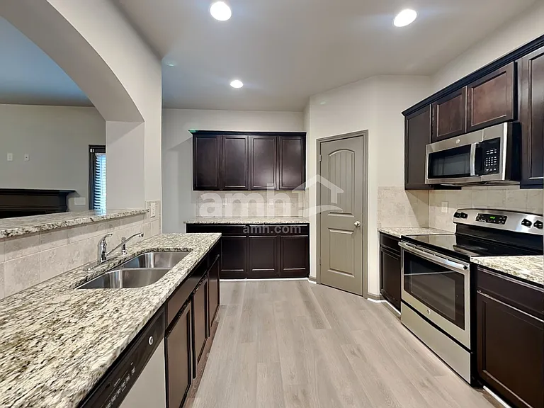 668 Sweet Ashley Way — Photo 3