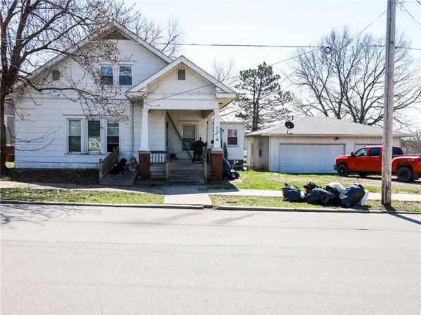 432 W Crowder Rd, Trenton, MO 64683