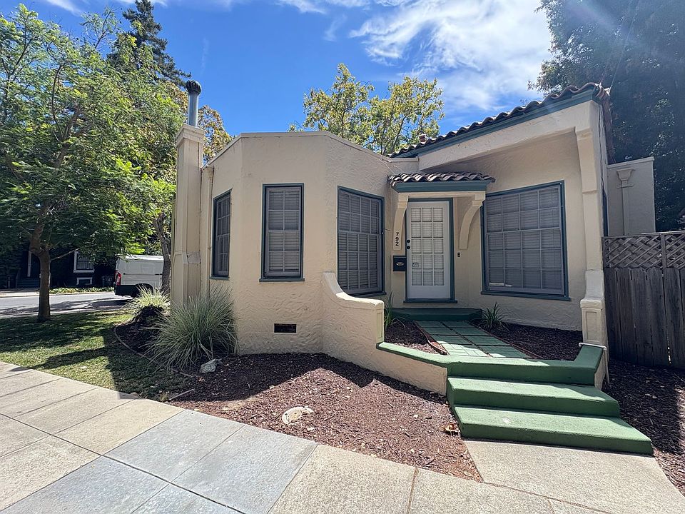 1st image of 792 Palo Alto Ave