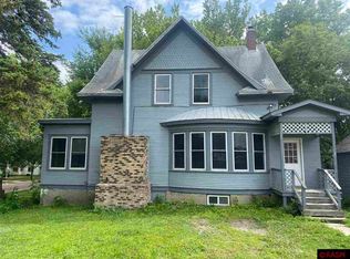 704 Armstrong Blvd S, Saint James, MN 56081